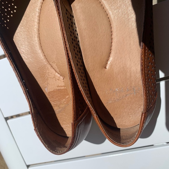 Dansko brown perforated leather flats size 6.5-7 ( European 37) - Picture 16 of 16